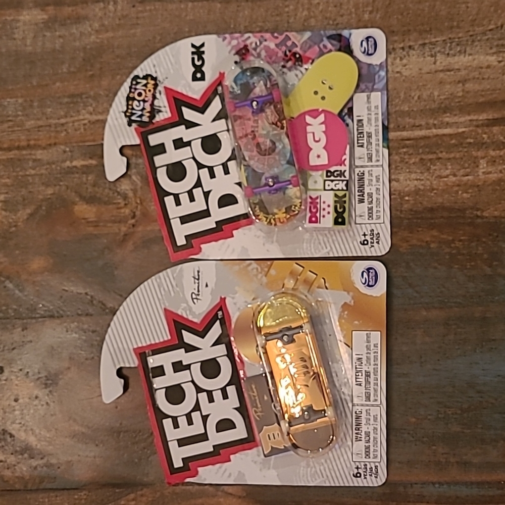 Tech deck primitive gold edition ultra rare plus DGK ultra rare